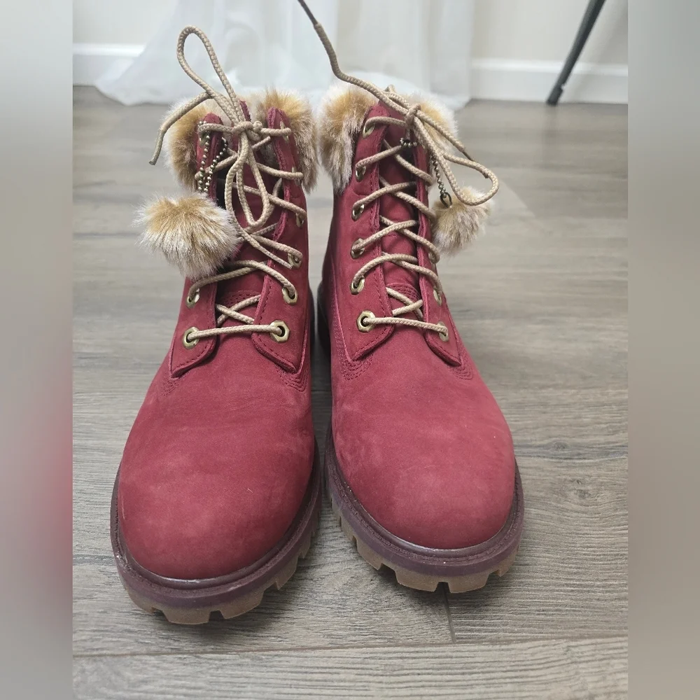 Timberland Faux Fur Girls Size 5 Burgandy Wine Winter Boots Primaloft 200 Gram